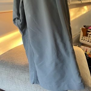 Light grey under armor golf pants, 34x32 size, comfortable breathable material